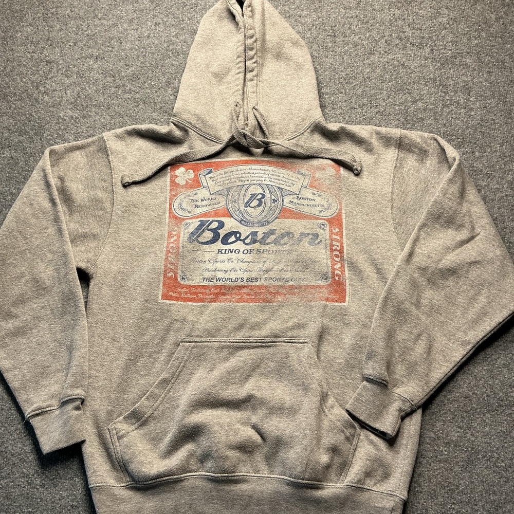 Boston Graphic Hoodie in Gray